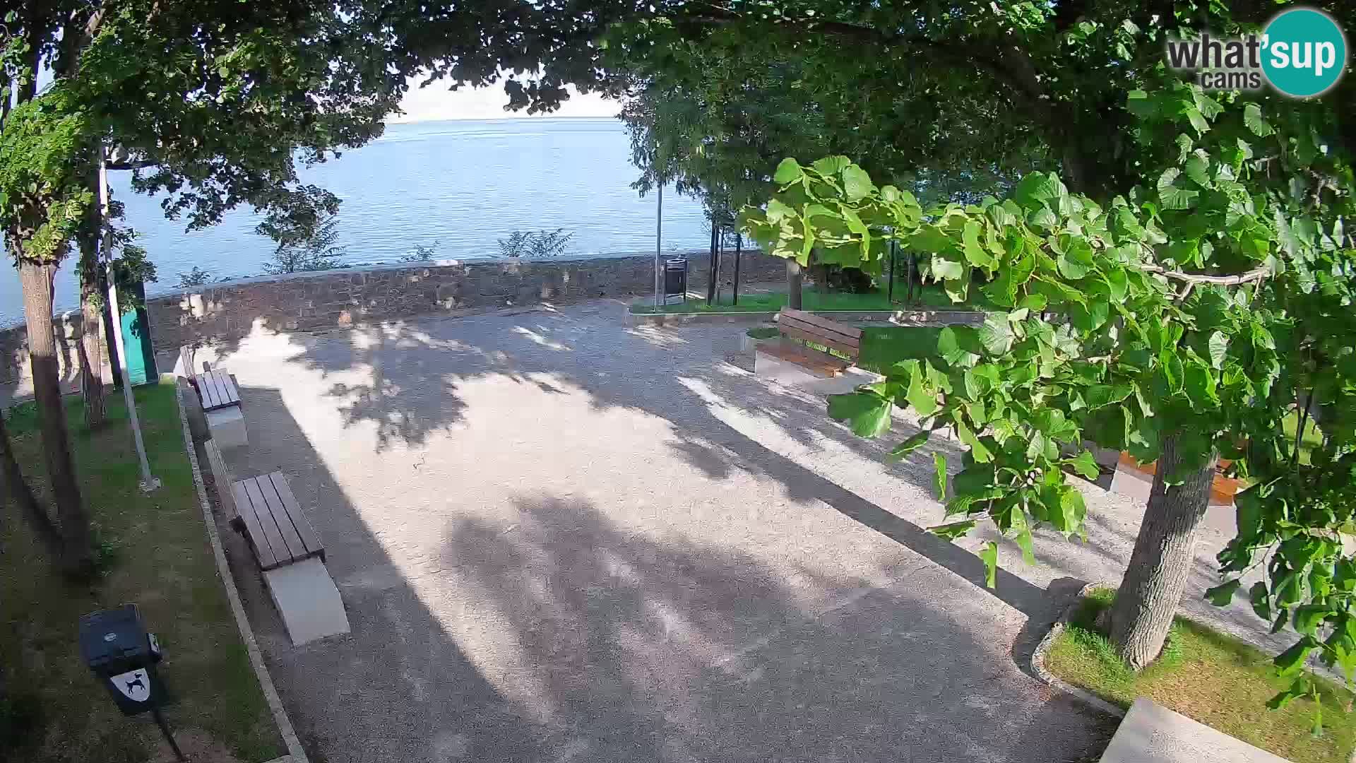 Kamera uživo Senj – Park književnika i Velebitski kanal