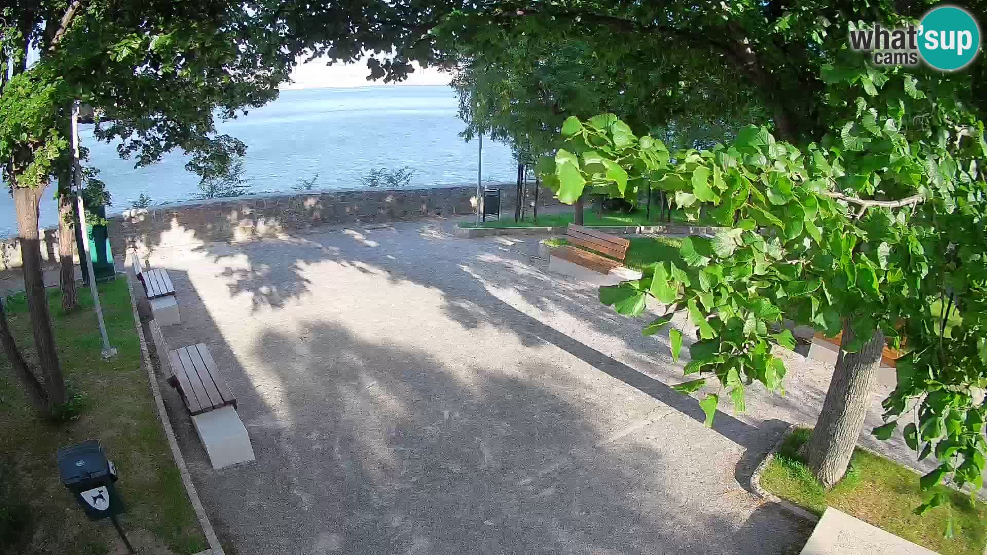 Kamera uživo Senj – Park književnika i Velebitski kanal