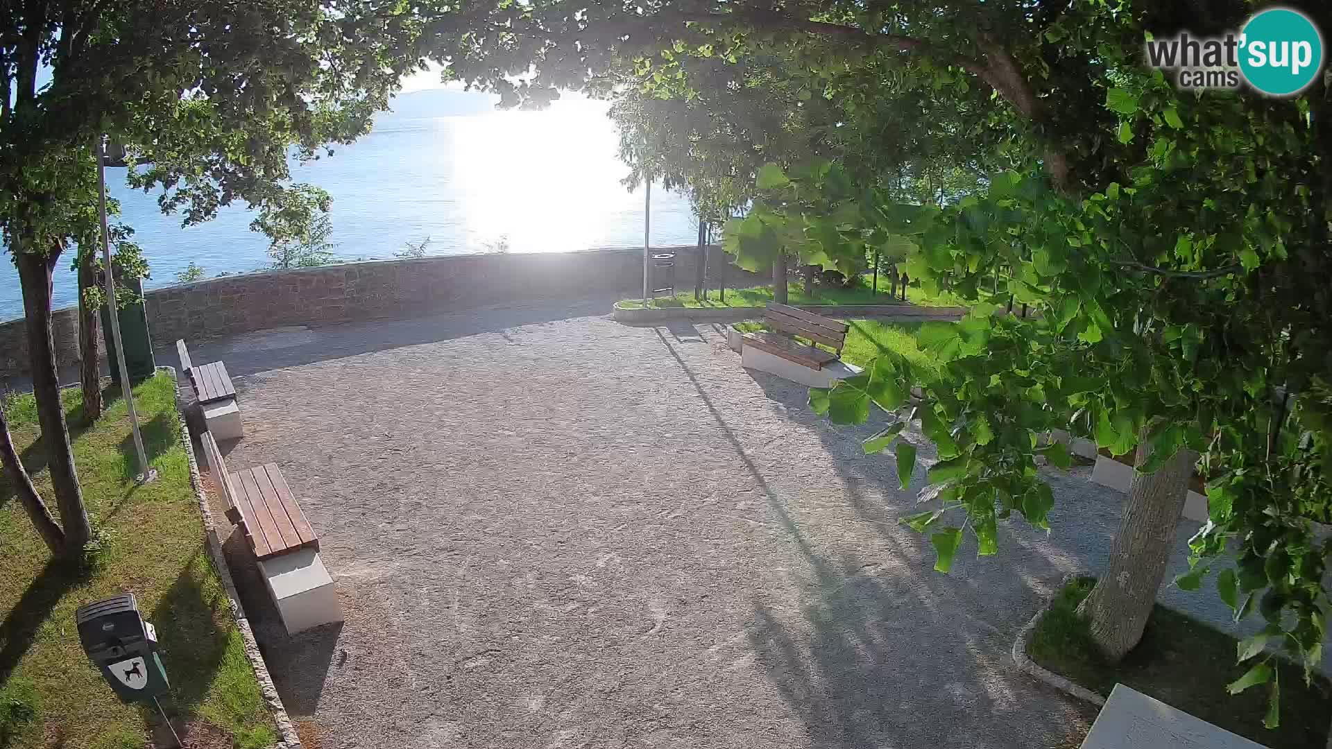 Kamera uživo Senj – Park književnika i Velebitski kanal