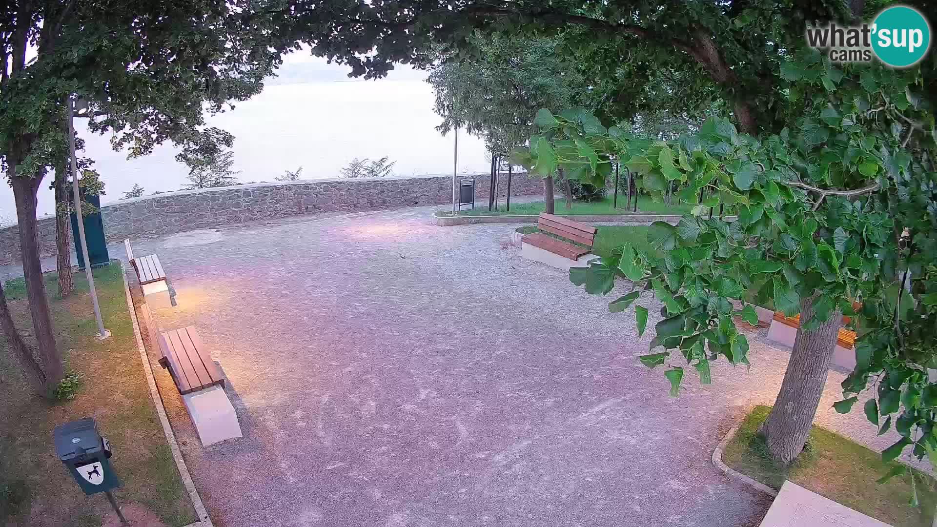 Senj Live Webcam – Schriftstellerpark und Velebit-Kanal