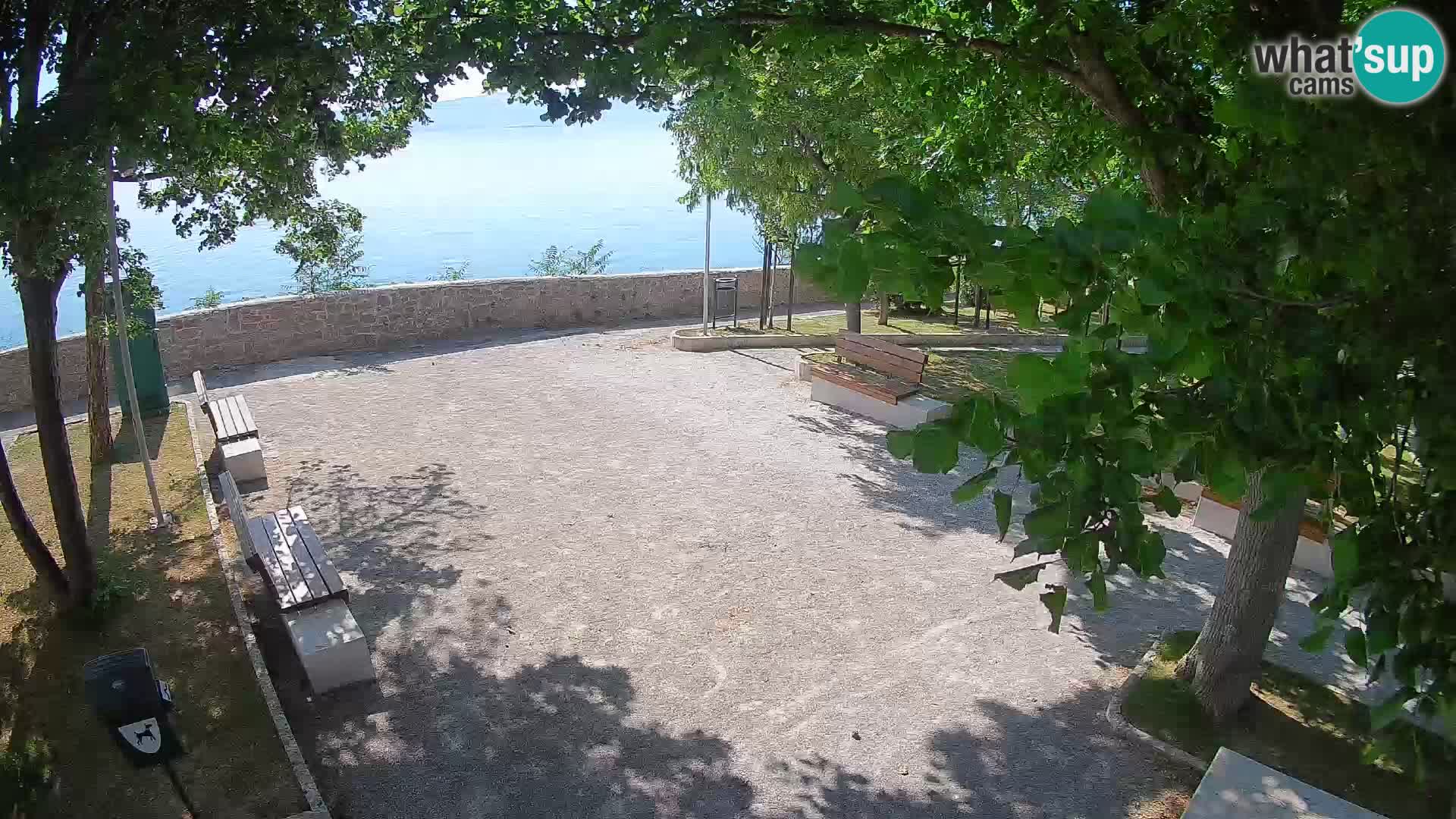 Webcam Senj en direct – Parc des Écrivains et canal du Velebit