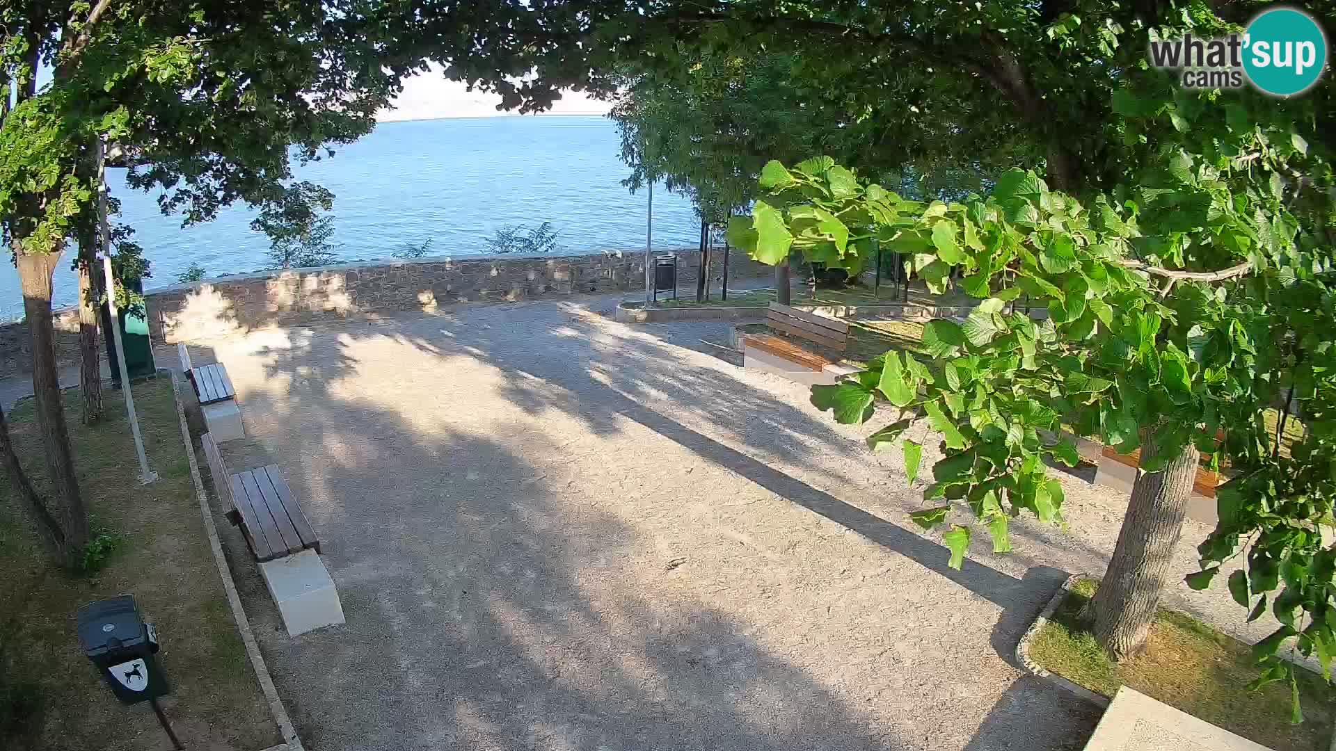 Webcam Senj en direct – Parc des Écrivains et canal du Velebit