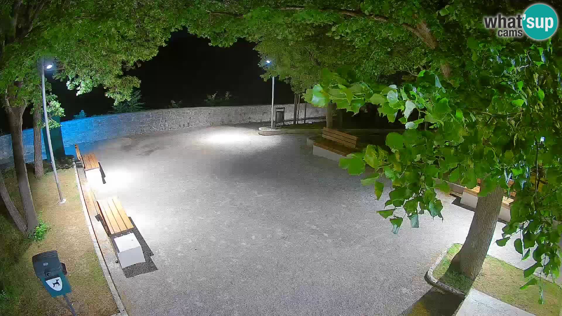 Kamera uživo Senj – Park književnika i Velebitski kanal