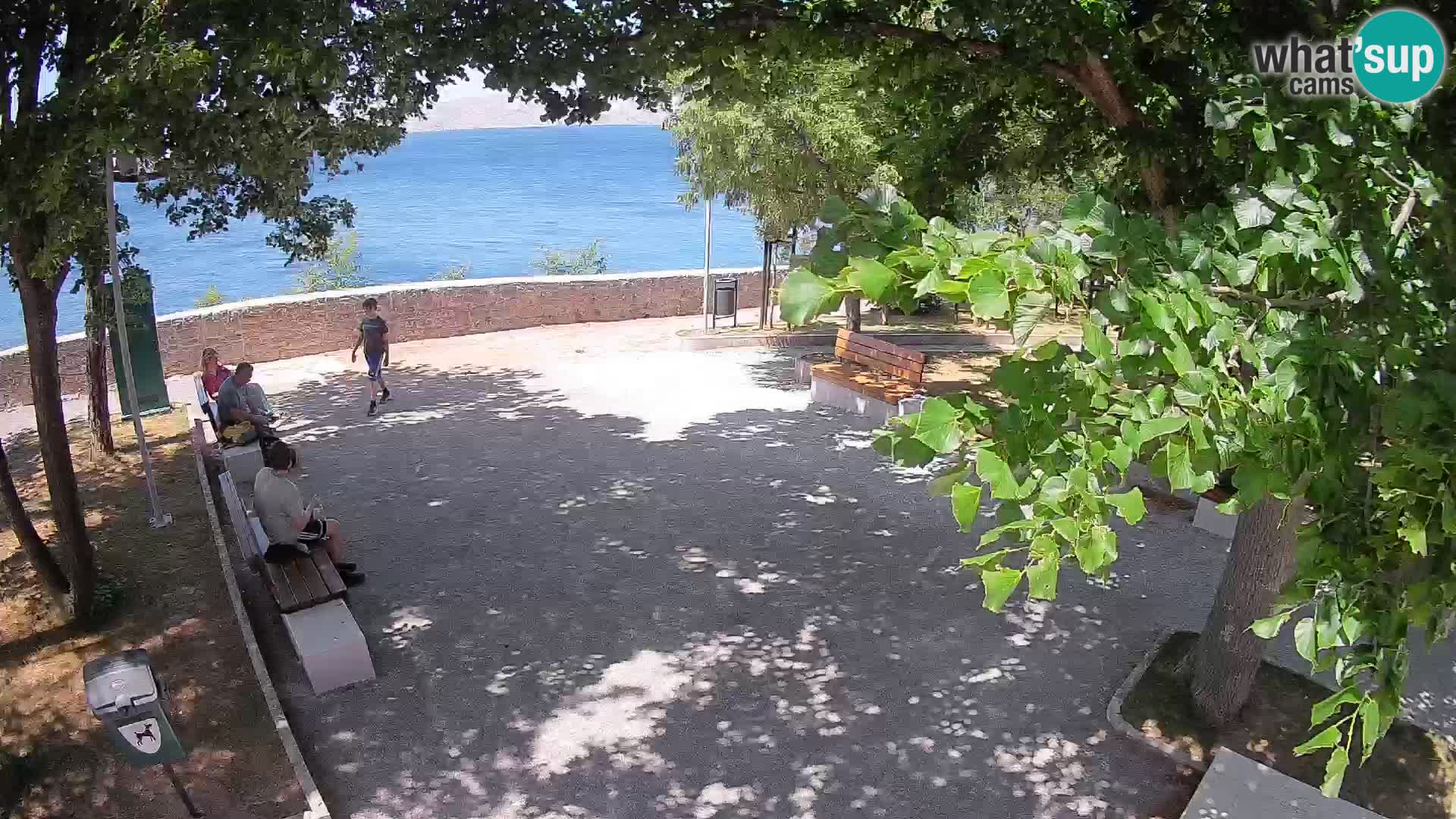 Webcam Senj en direct – Parc des Écrivains et canal du Velebit