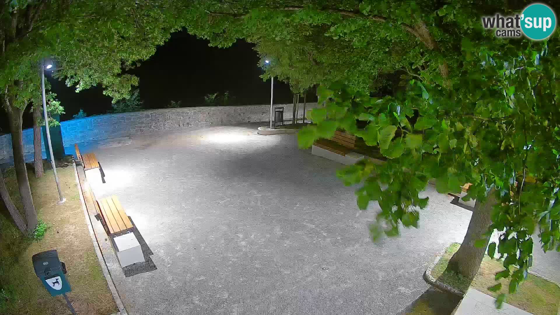 Kamera uživo Senj – Park književnika i Velebitski kanal