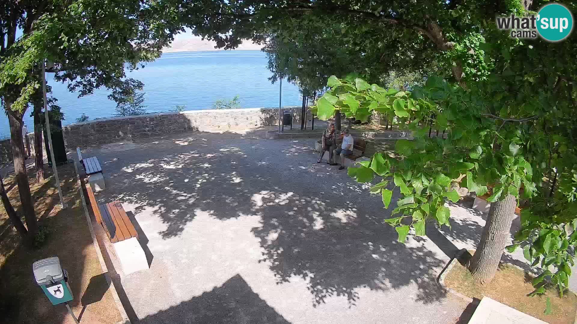 Spletna kamera Senj v živo – Park pisateljev in Velebitski kanal
