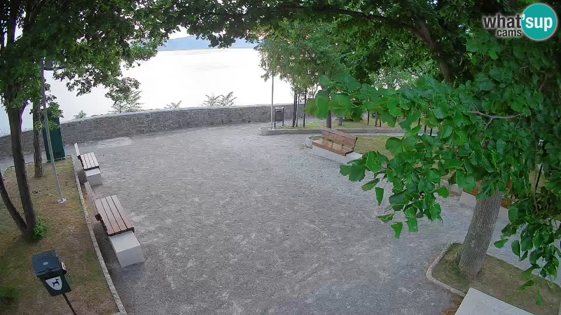 Webcam Senj en direct – Parc des Écrivains et canal du Velebit
