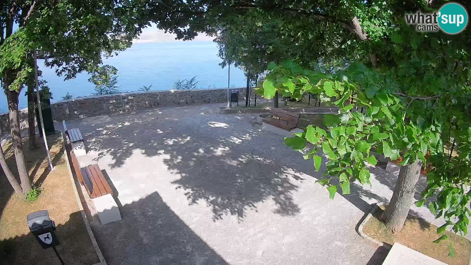 Webcam Senj en direct – Parc des Écrivains et canal du Velebit