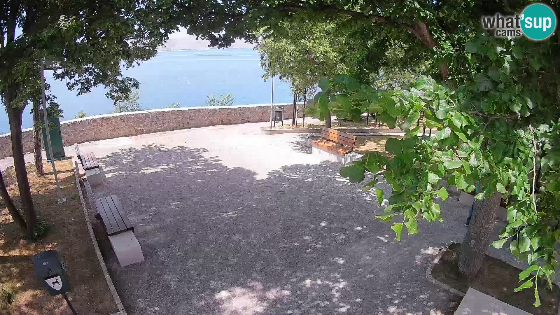 Webcam Senj en direct – Parc des Écrivains et canal du Velebit