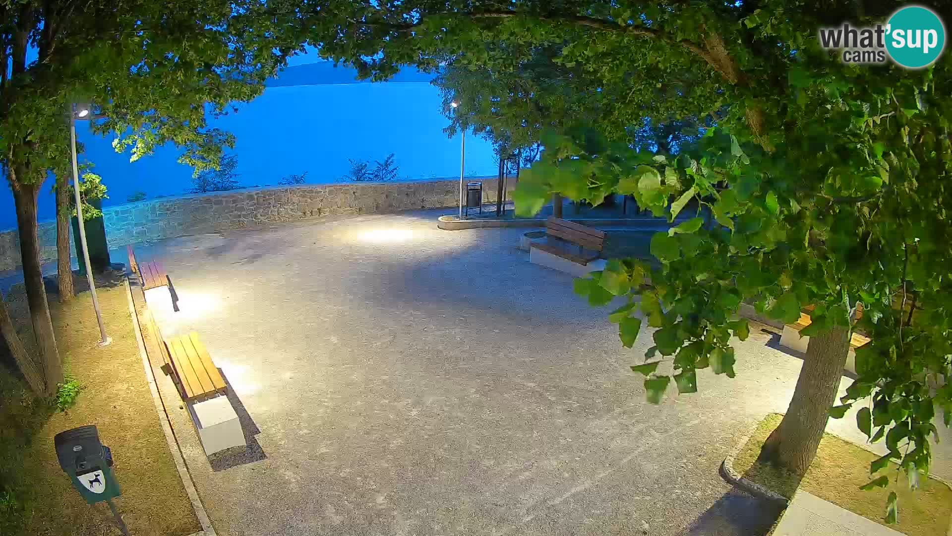 Senj Live Webcam – Schriftstellerpark und Velebit-Kanal