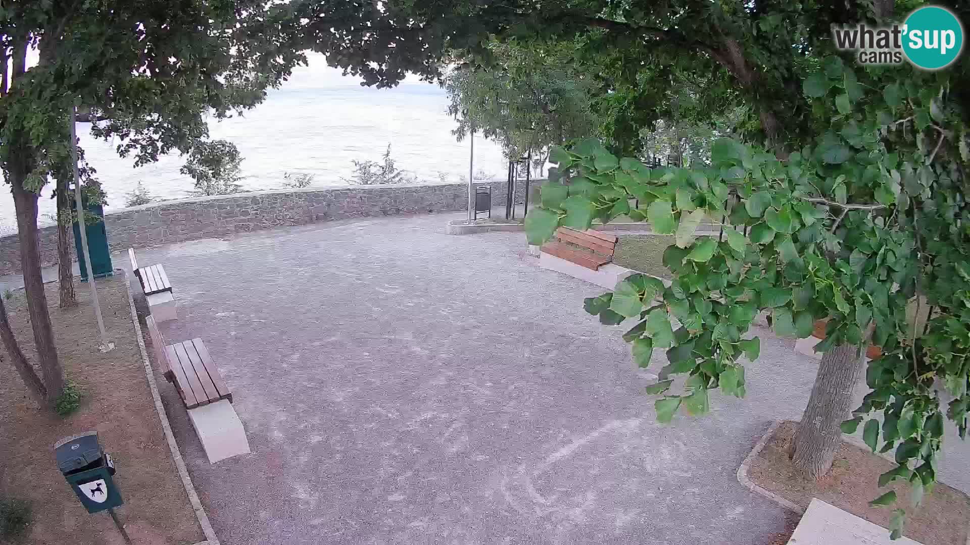 Kamera uživo Senj – Park književnika i Velebitski kanal