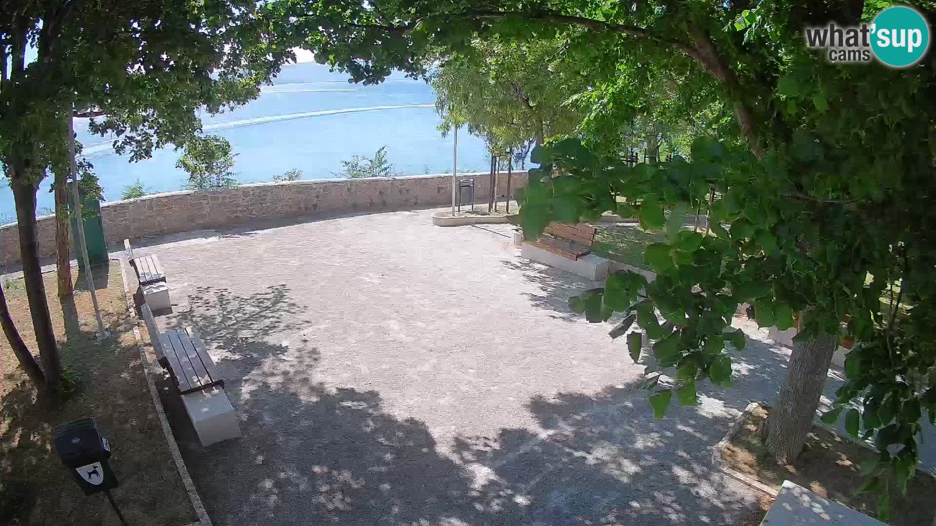 Senj Live Webcam – Schriftstellerpark und Velebit-Kanal