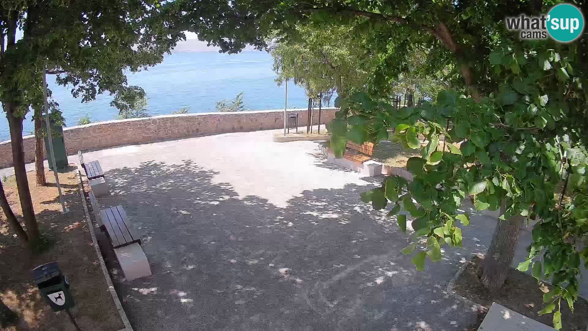 Webcam Senj en direct – Parc des Écrivains et canal du Velebit