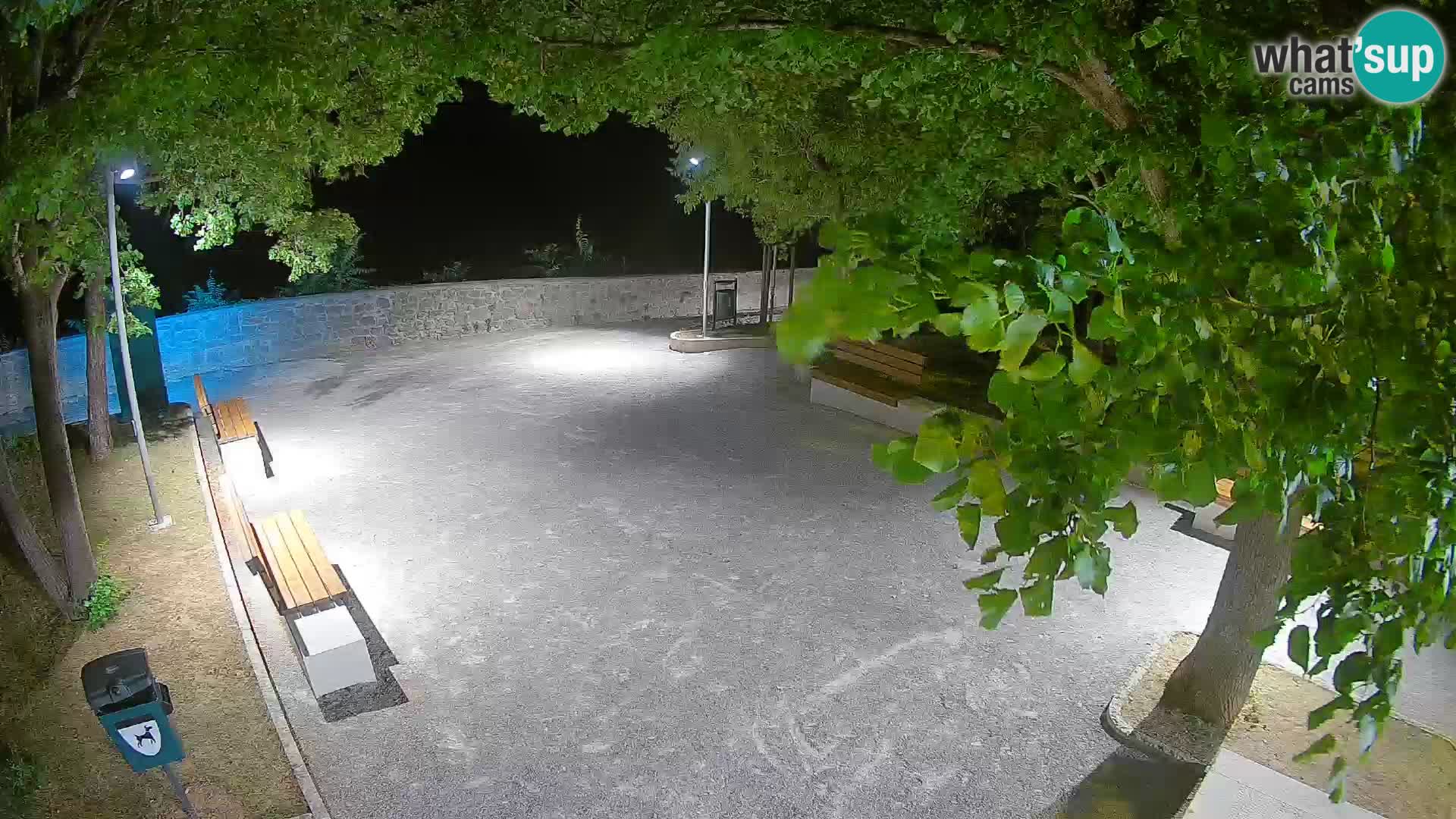 Webcam Senj en direct – Parc des Écrivains et canal du Velebit