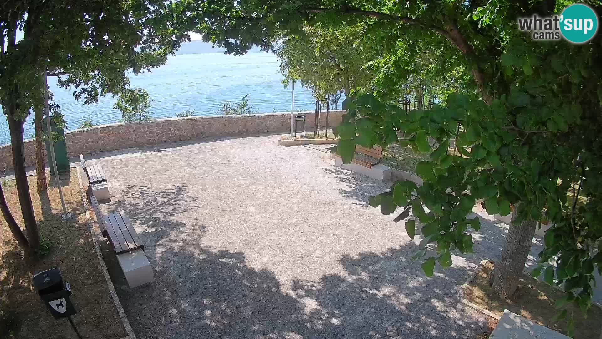 Kamera uživo Senj – Park književnika i Velebitski kanal