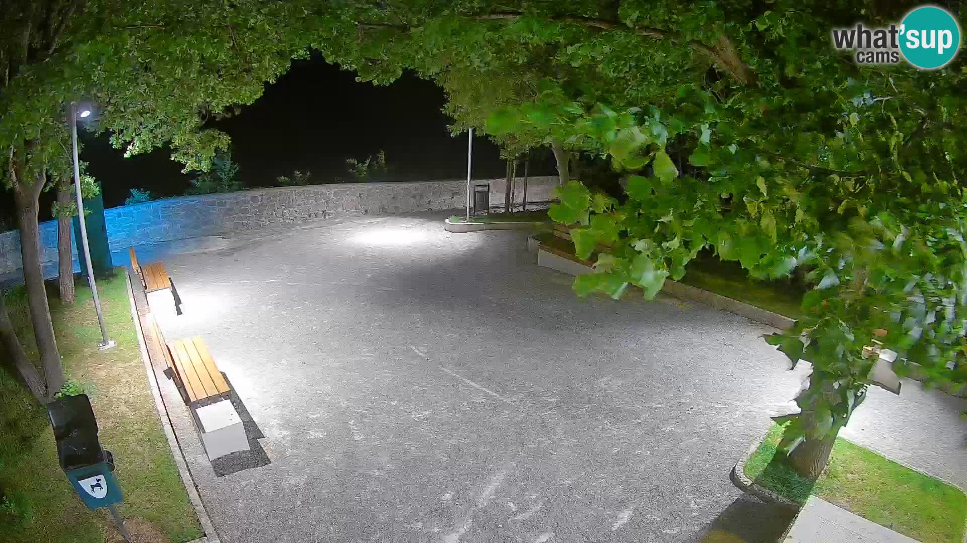 Webcam Senj en direct – Parc des Écrivains et canal du Velebit