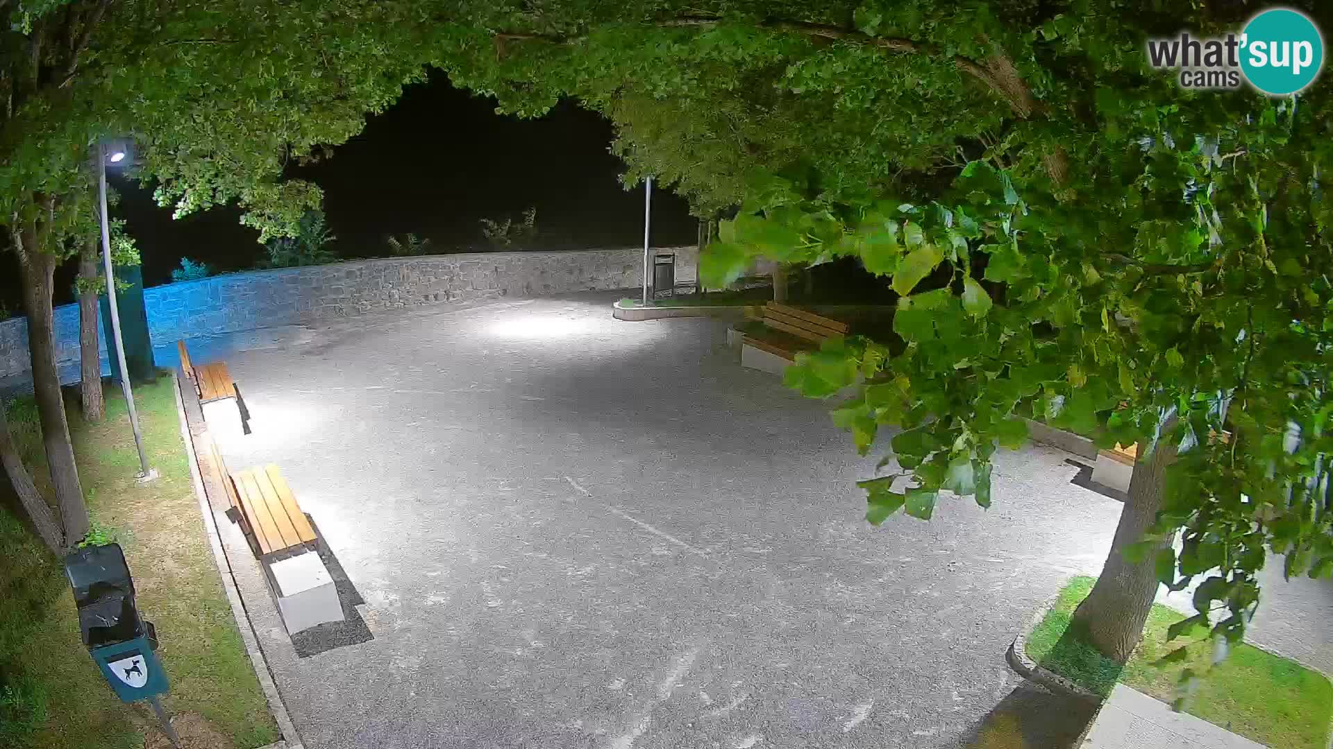 Webcam Senj en direct – Parc des Écrivains et canal du Velebit