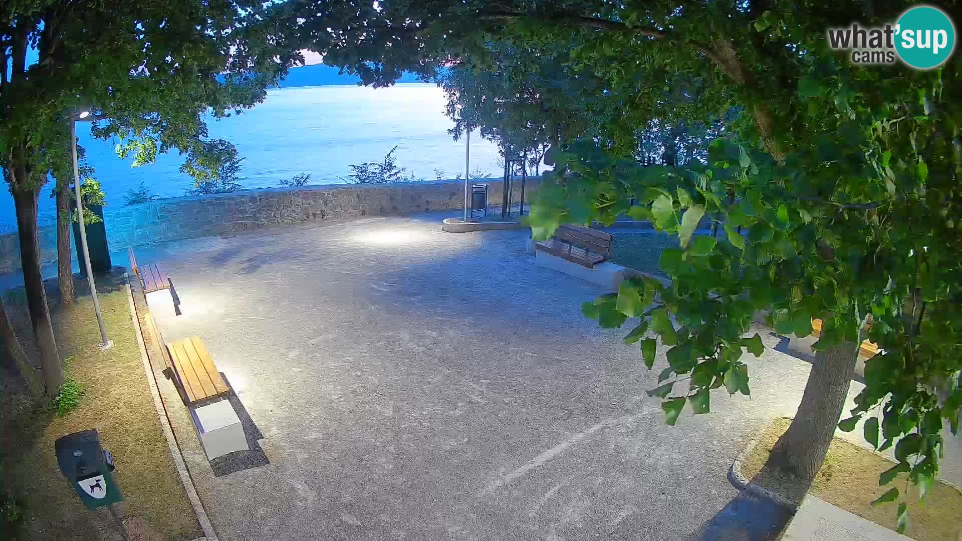 Webcam Senj en direct – Parc des Écrivains et canal du Velebit