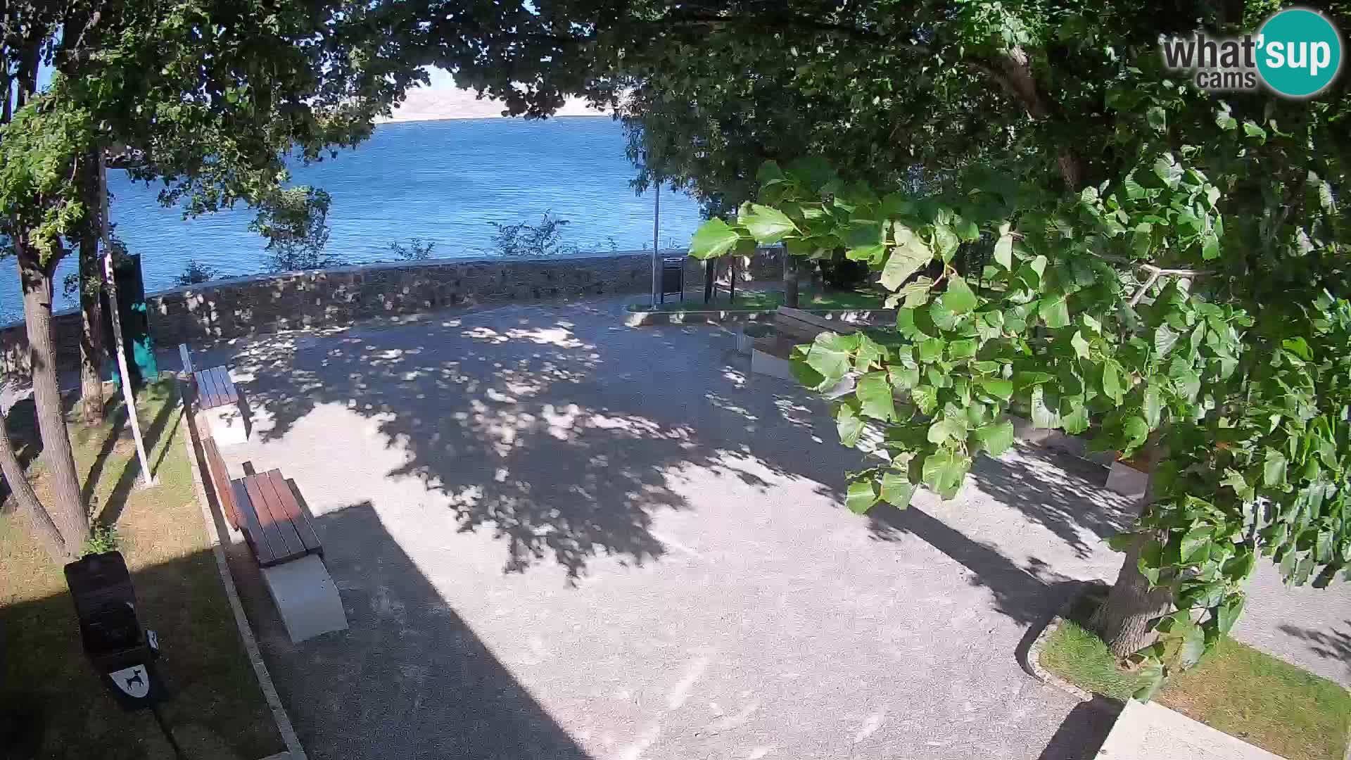 Spletna kamera Senj v živo – Park pisateljev in Velebitski kanal