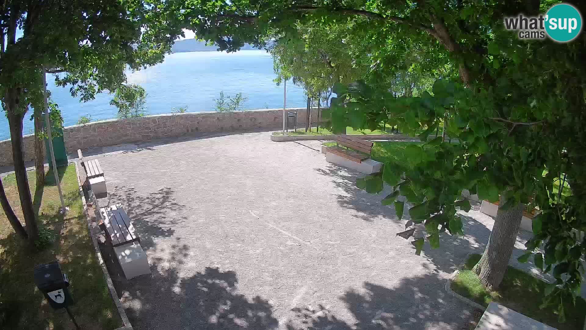 Webcam Senj en direct – Parc des Écrivains et canal du Velebit