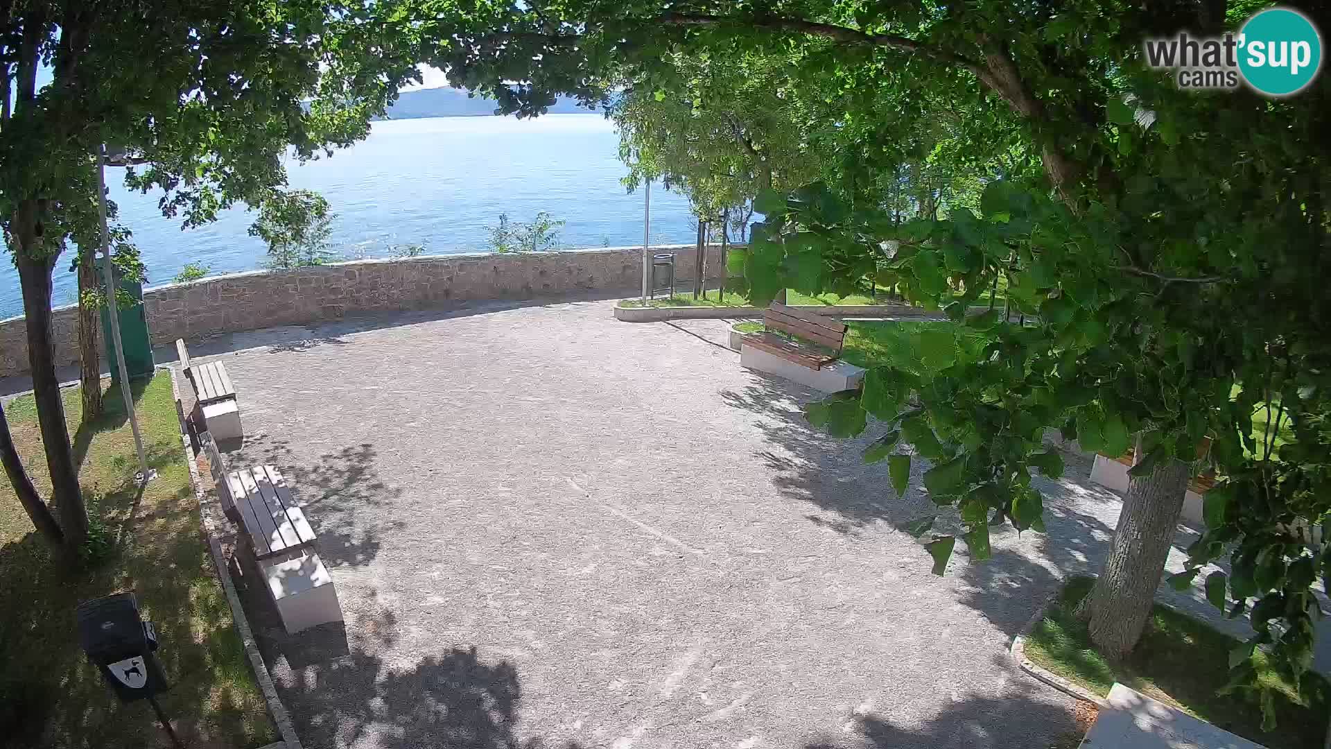 Kamera uživo Senj – Park književnika i Velebitski kanal