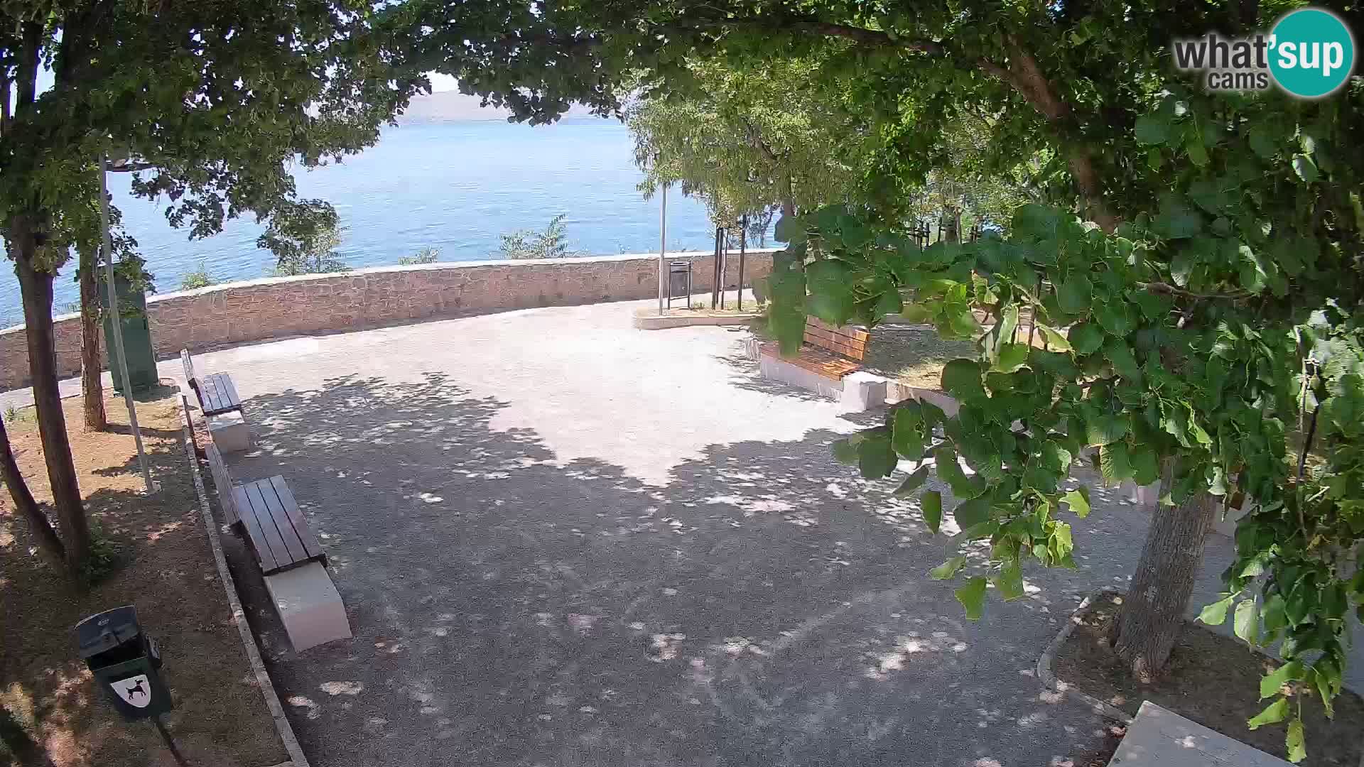 Webcam Senj en direct – Parc des Écrivains et canal du Velebit