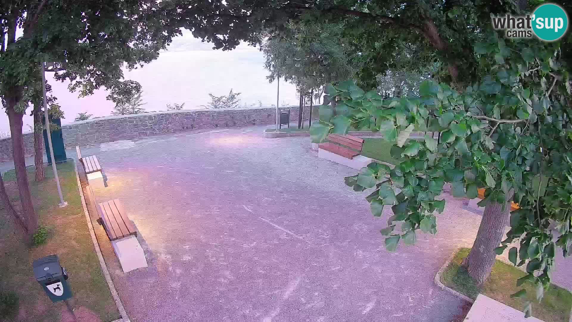 Senj Live Webcam – Schriftstellerpark und Velebit-Kanal