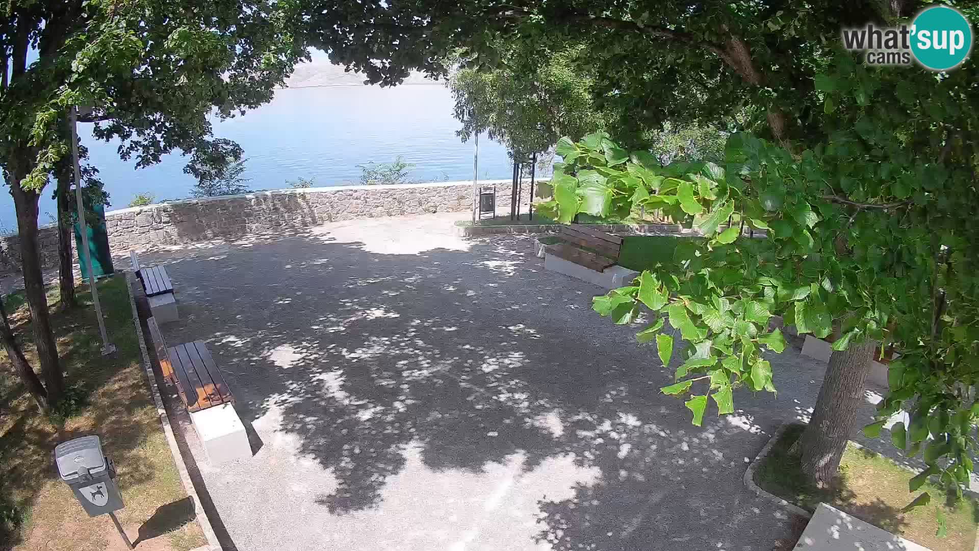 Webcam Senj en direct – Parc des Écrivains et canal du Velebit