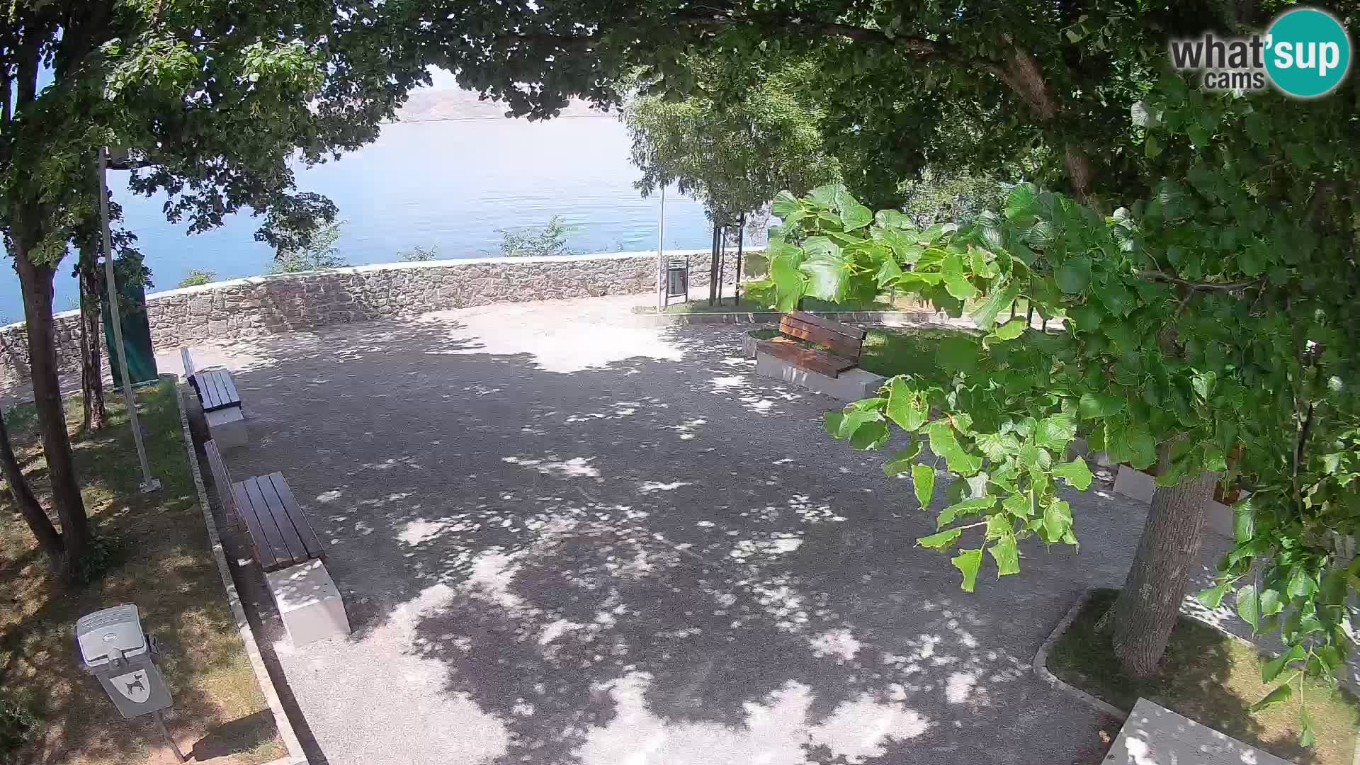 Kamera uživo Senj – Park književnika i Velebitski kanal