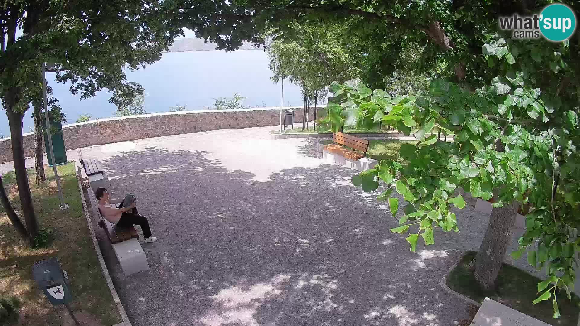 Kamera uživo Senj – Park književnika i Velebitski kanal