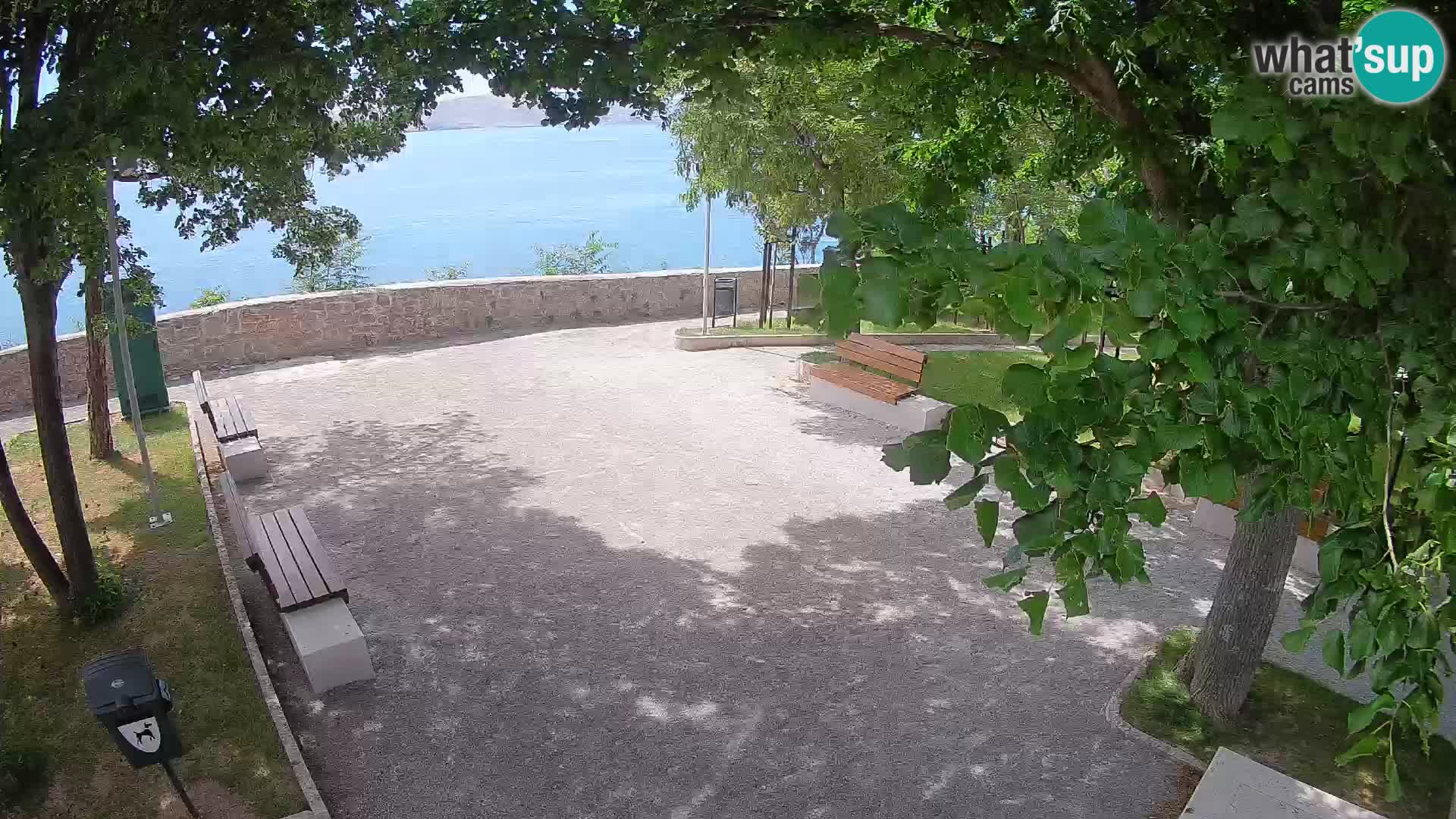 Kamera uživo Senj – Park književnika i Velebitski kanal