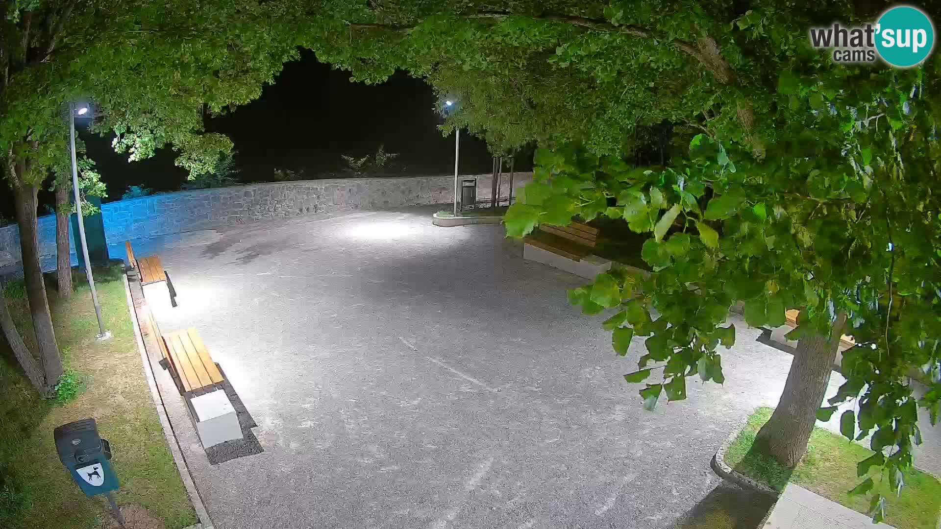 Kamera uživo Senj – Park književnika i Velebitski kanal