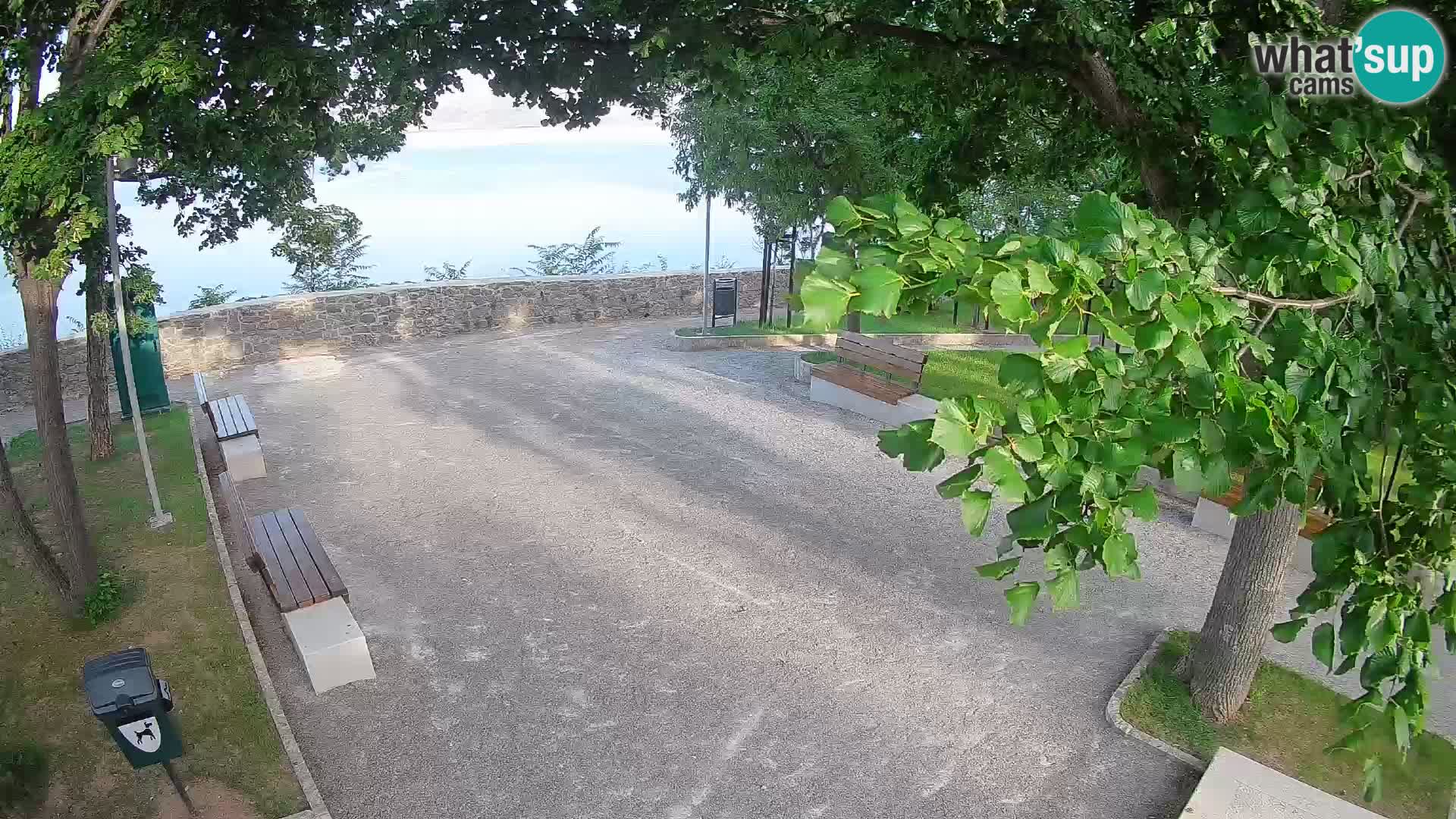 Senj Live Webcam – Schriftstellerpark und Velebit-Kanal