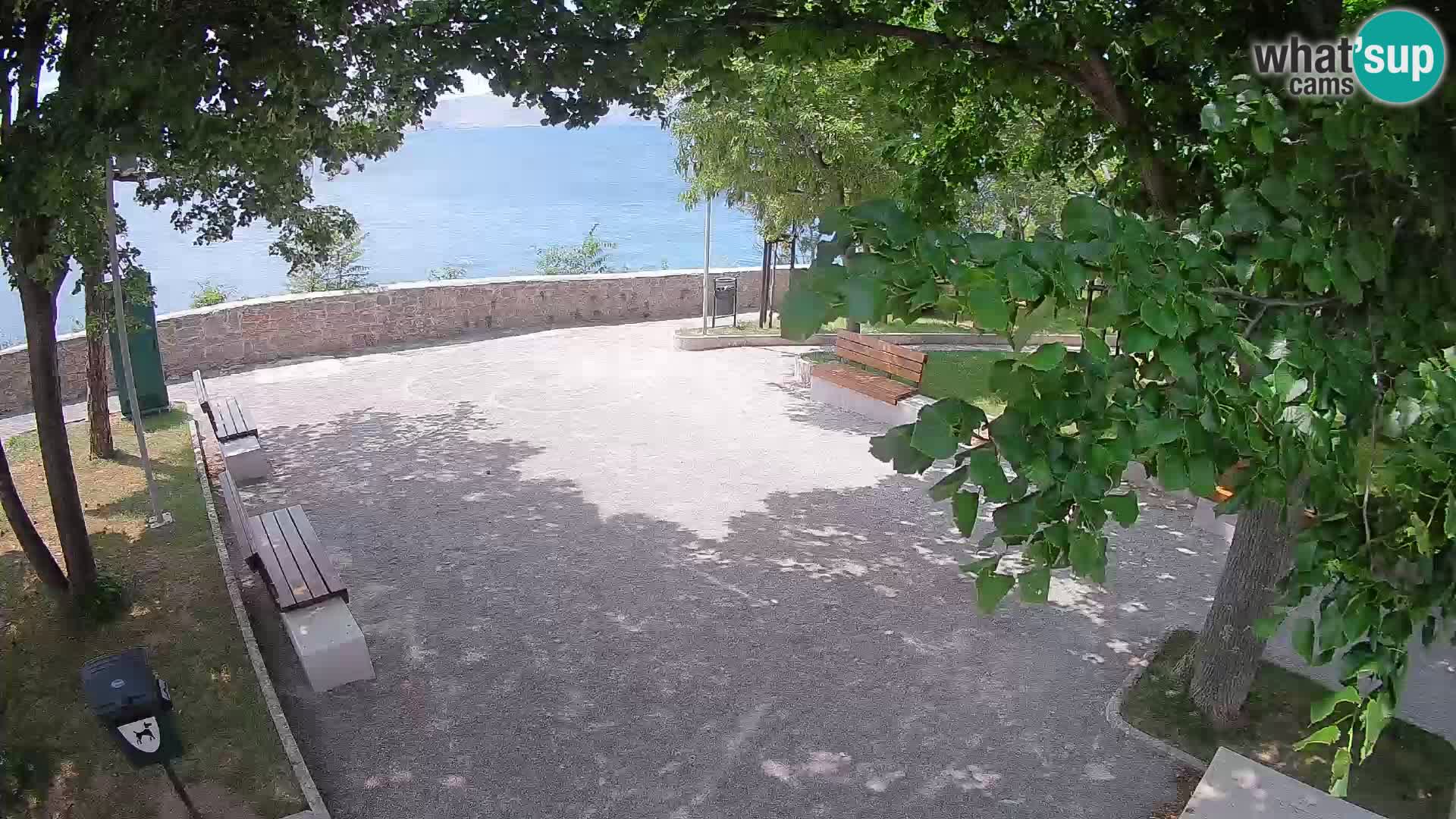 Kamera uživo Senj – Park književnika i Velebitski kanal