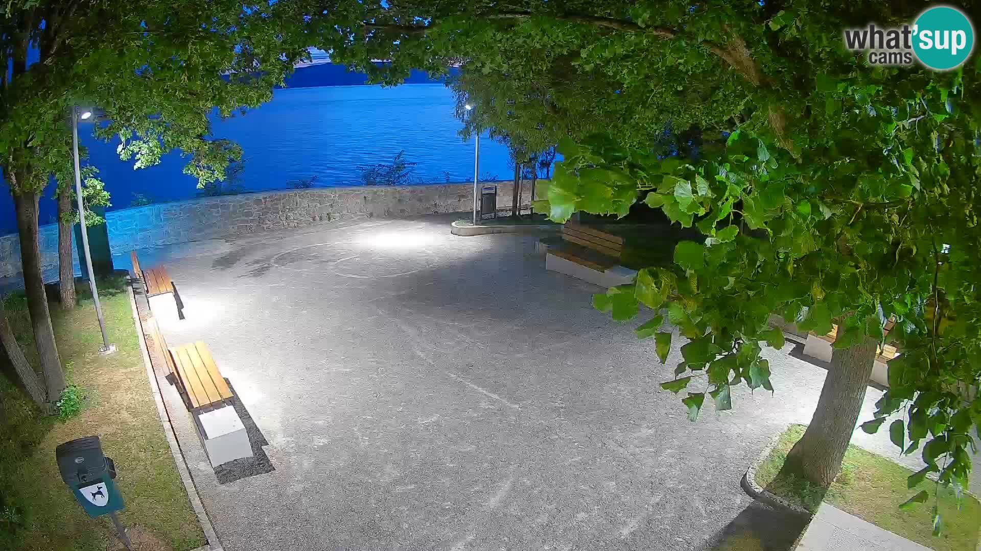 Webcam Senj en direct – Parc des Écrivains et canal du Velebit