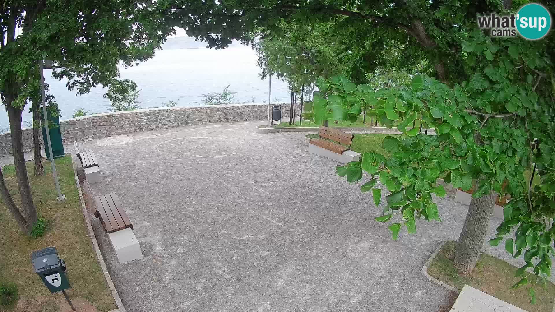 Kamera uživo Senj – Park književnika i Velebitski kanal
