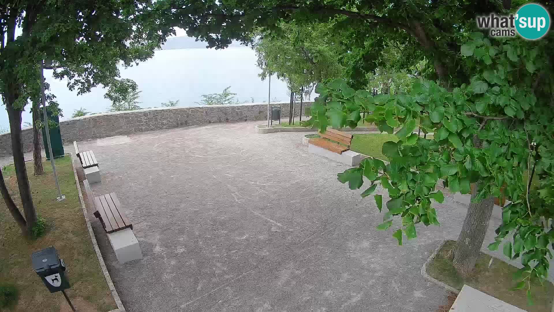 Webcam Senj en direct – Parc des Écrivains et canal du Velebit