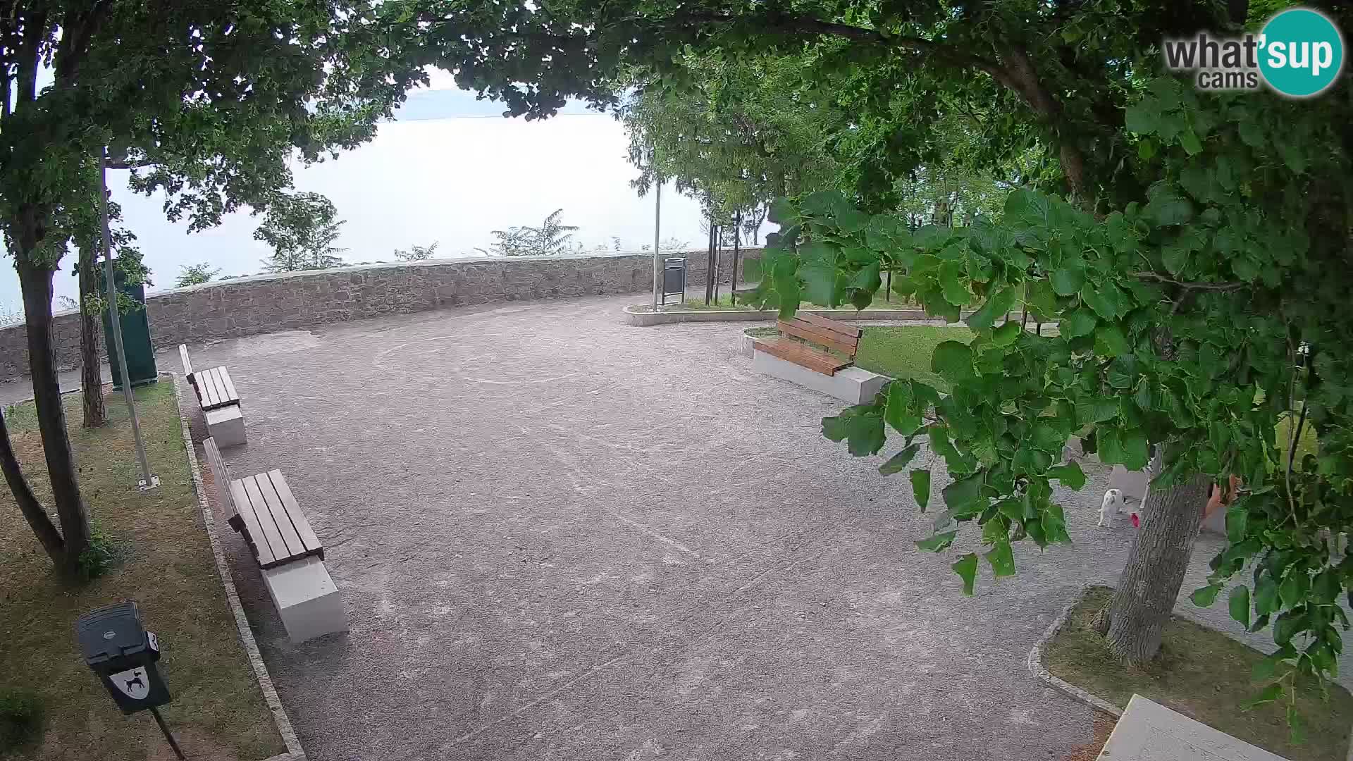Webcam Senj en direct – Parc des Écrivains et canal du Velebit