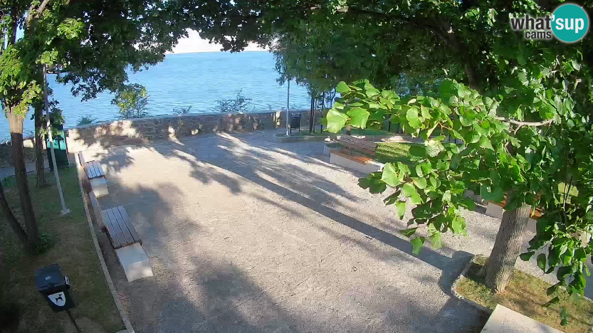 Kamera uživo Senj – Park književnika i Velebitski kanal