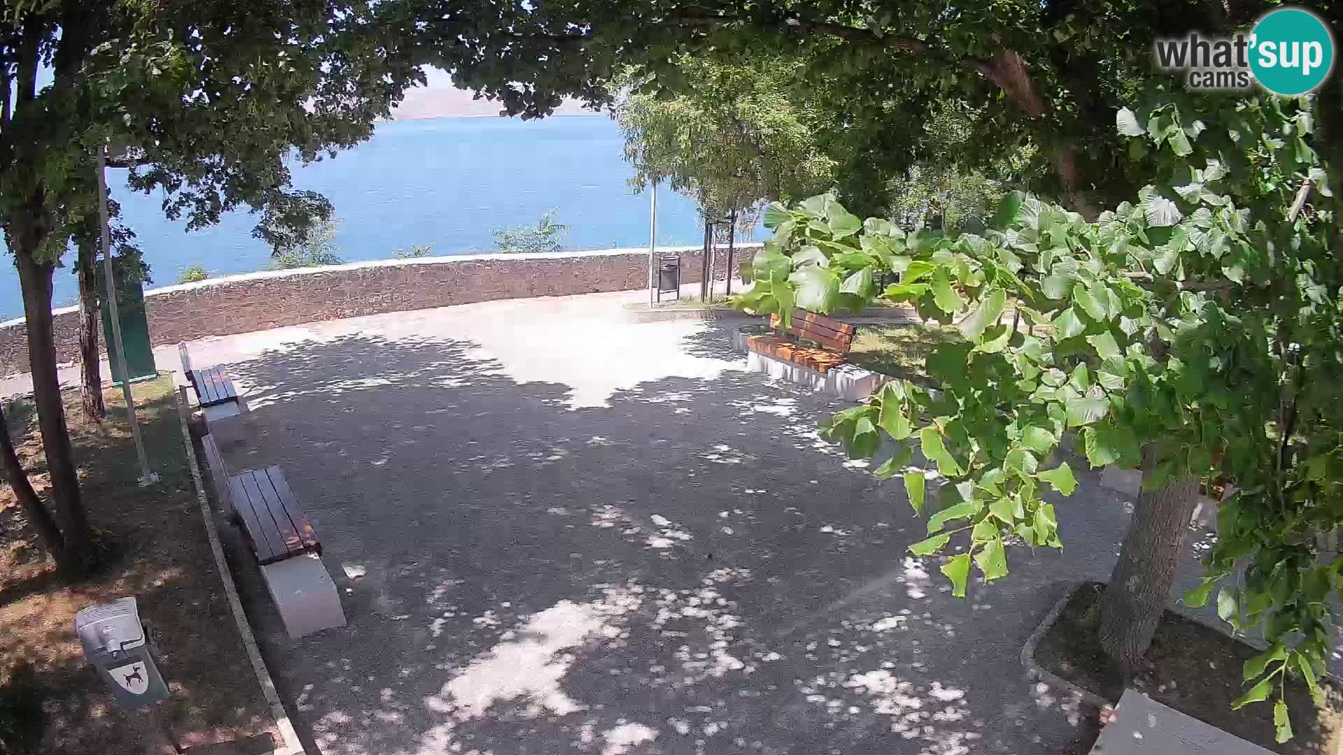 Kamera uživo Senj – Park književnika i Velebitski kanal