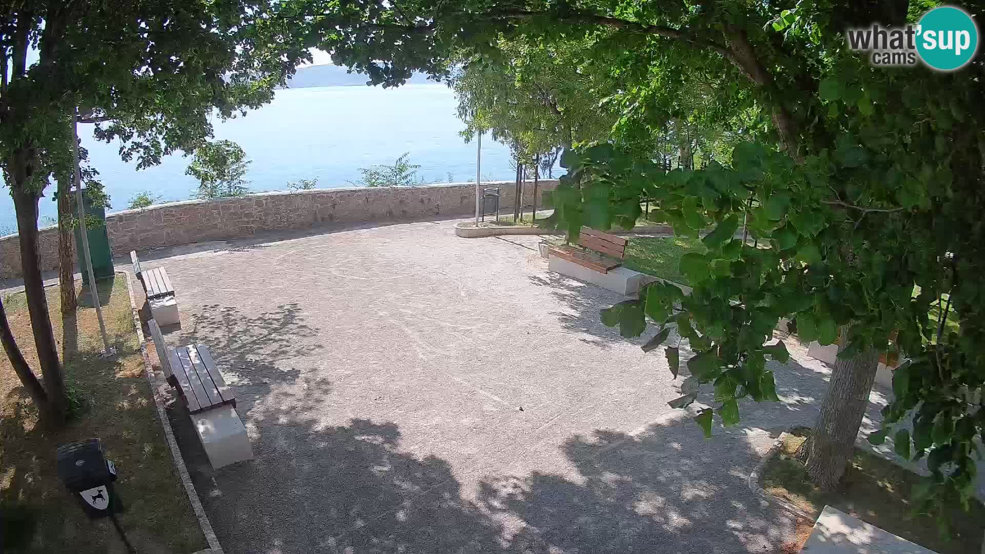 Webcam Senj en direct – Parc des Écrivains et canal du Velebit