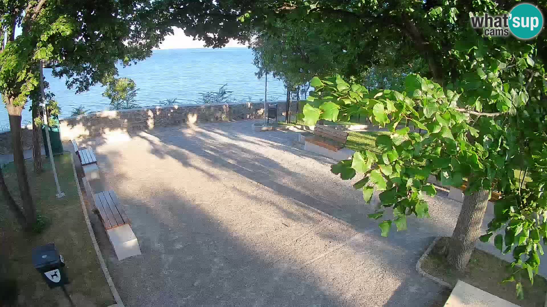Webcam Senj en direct – Parc des Écrivains et canal du Velebit