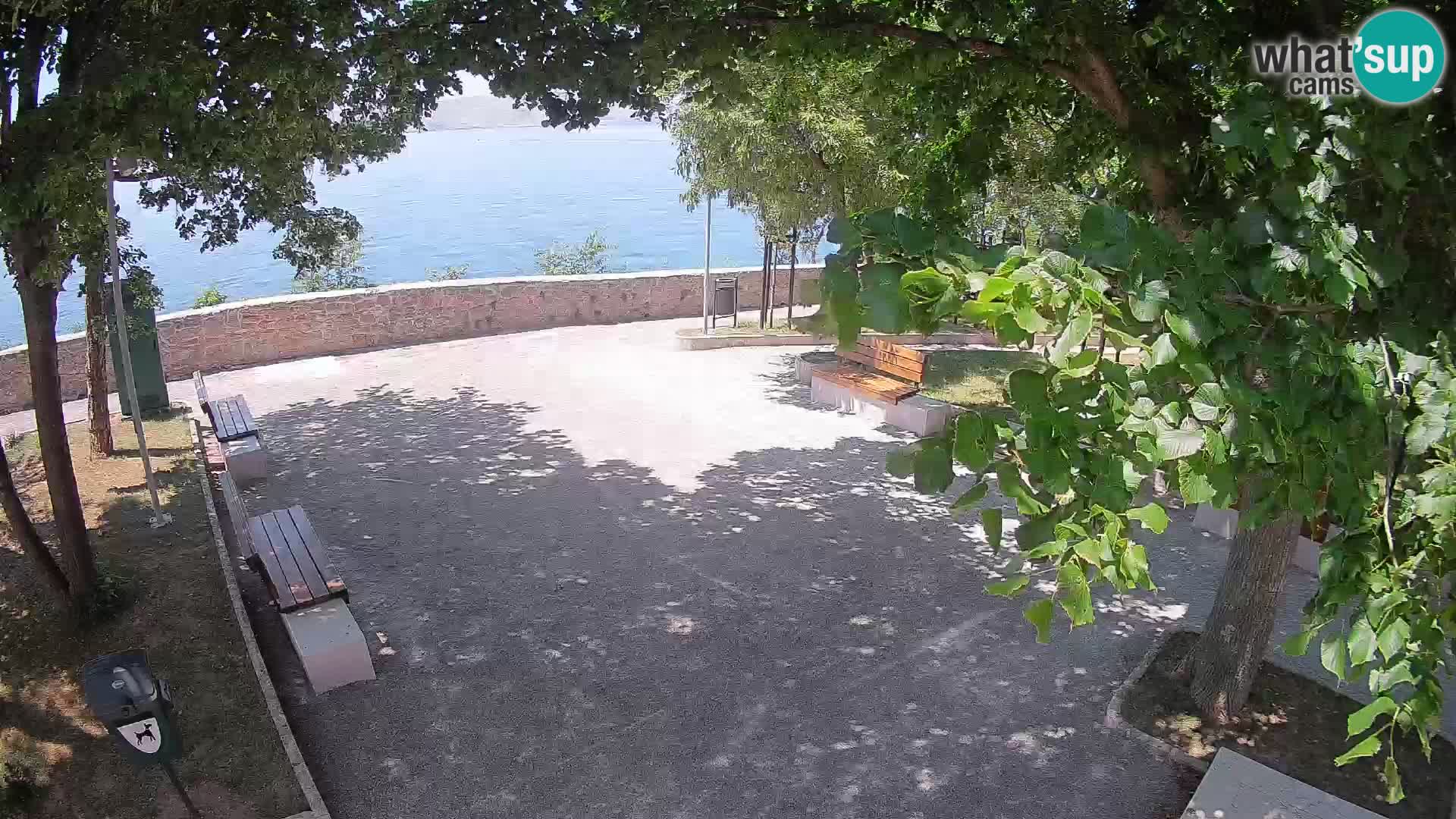 Kamera uživo Senj – Park književnika i Velebitski kanal
