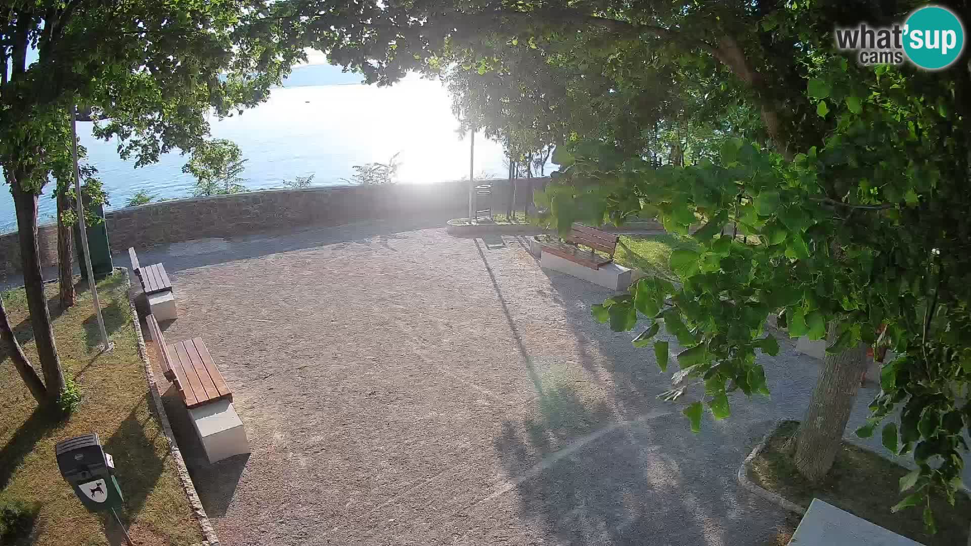 Webcam Senj en direct – Parc des Écrivains et canal du Velebit