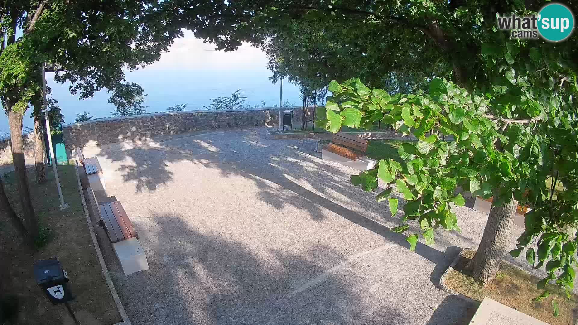 Senj Live Webcam – Schriftstellerpark und Velebit-Kanal
