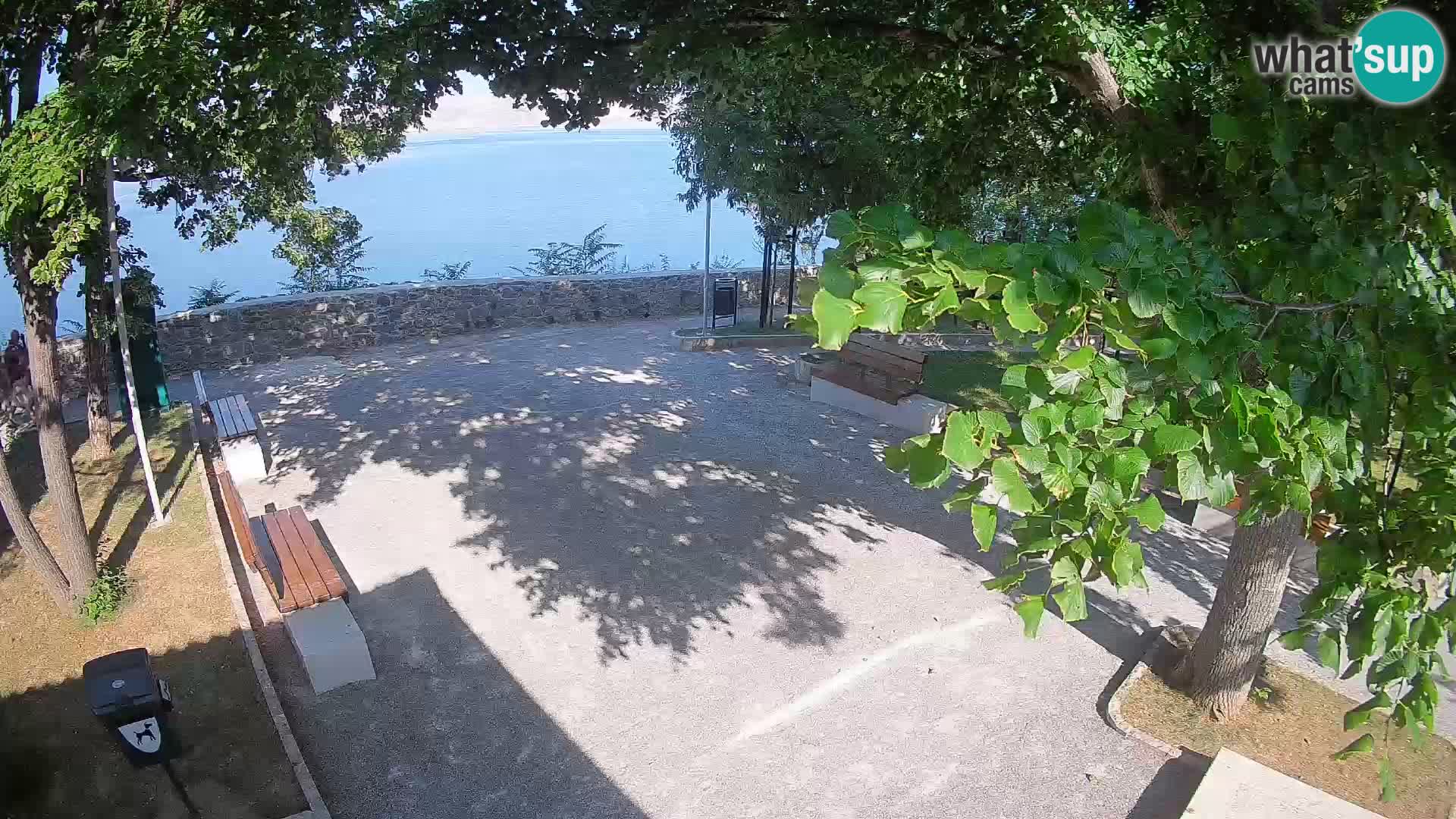 Senj Live Webcam – Schriftstellerpark und Velebit-Kanal
