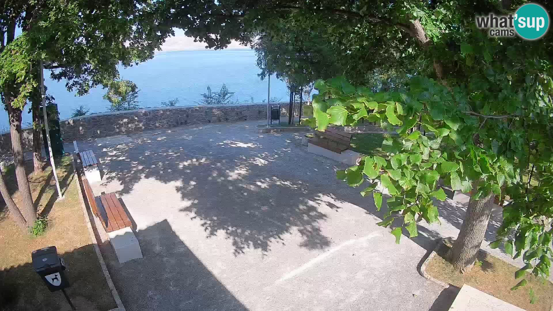 Kamera uživo Senj – Park književnika i Velebitski kanal
