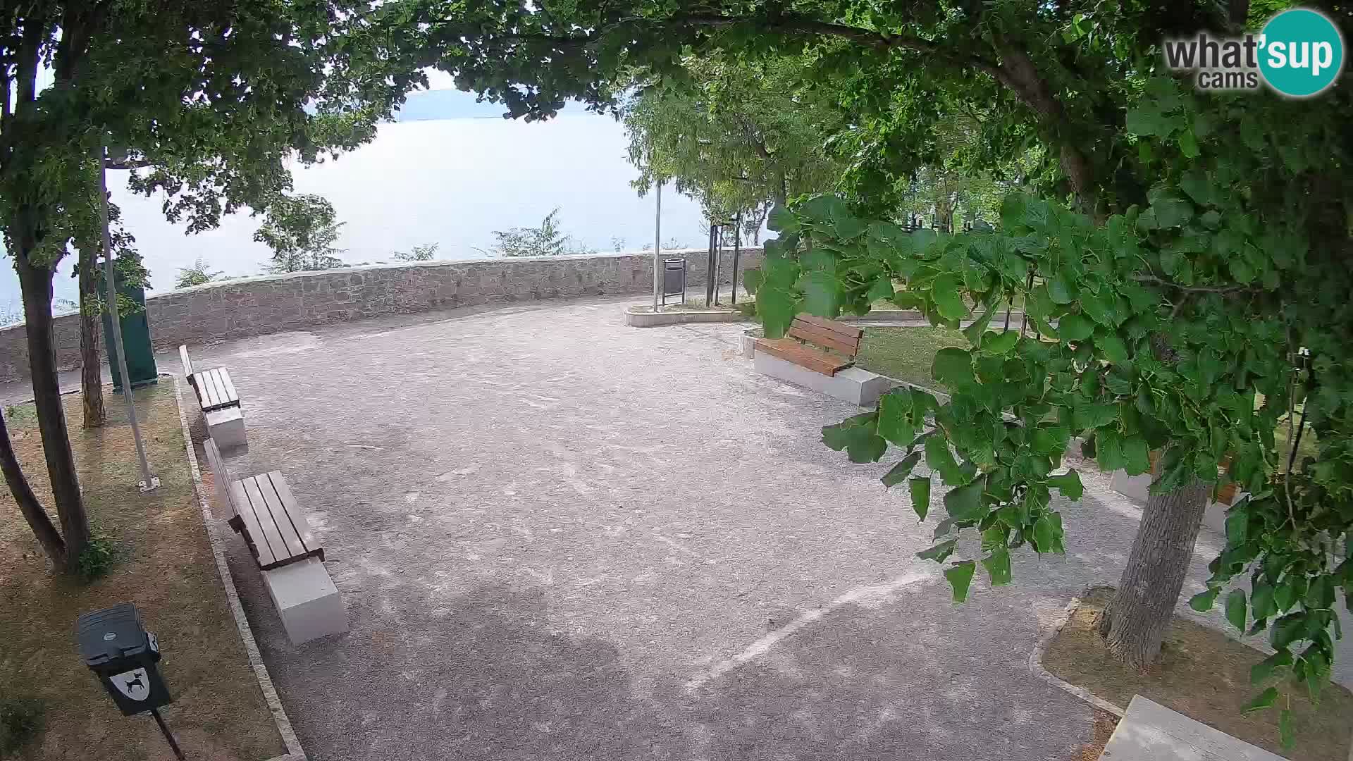 Webcam Senj en direct – Parc des Écrivains et canal du Velebit