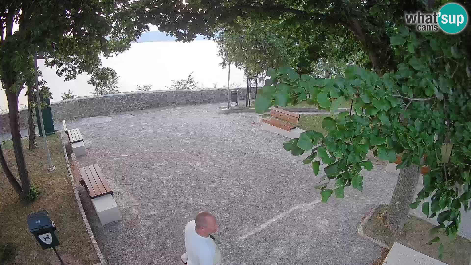 Senj Live Webcam – Schriftstellerpark und Velebit-Kanal