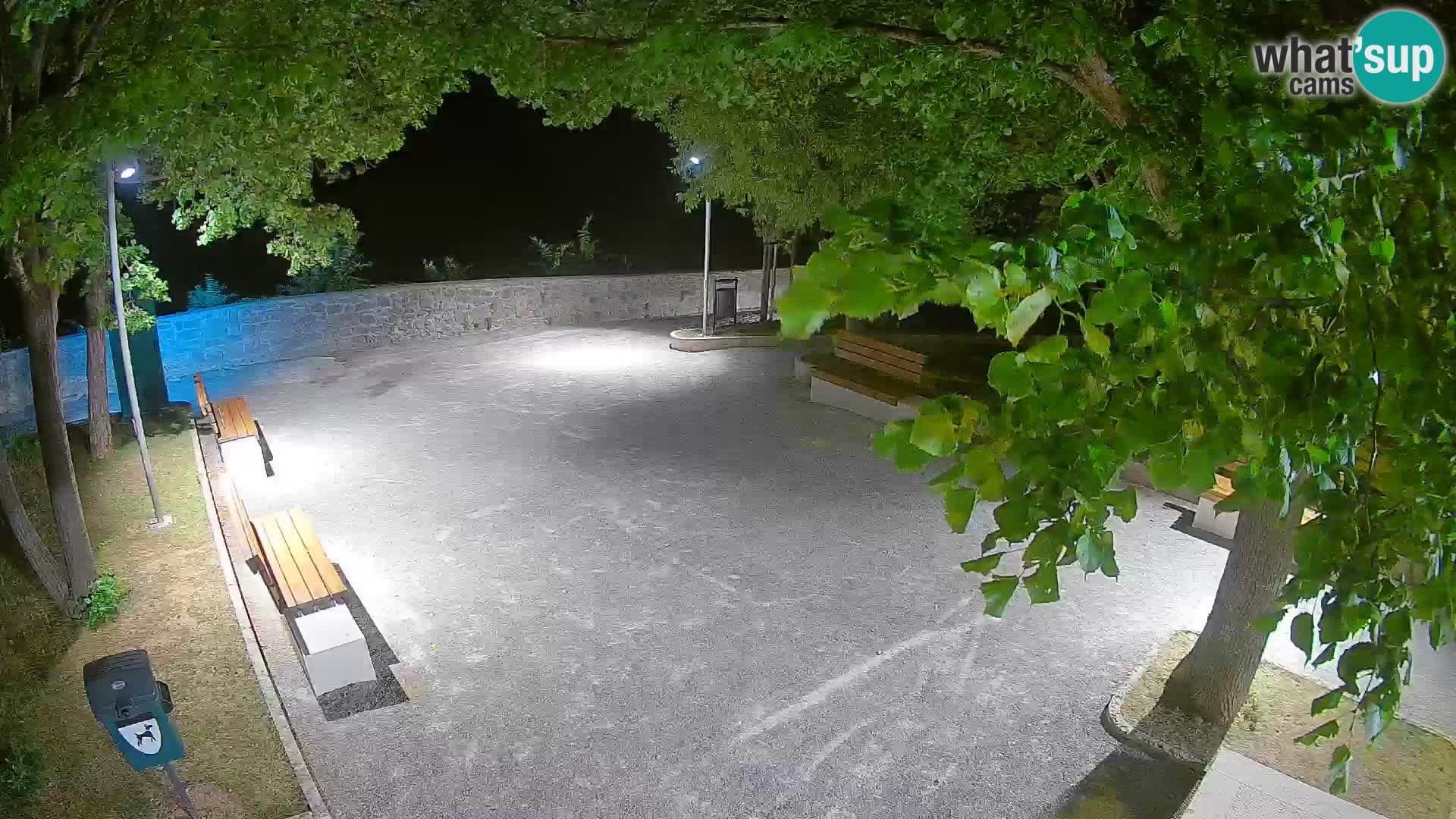 Webcam Senj en direct – Parc des Écrivains et canal du Velebit